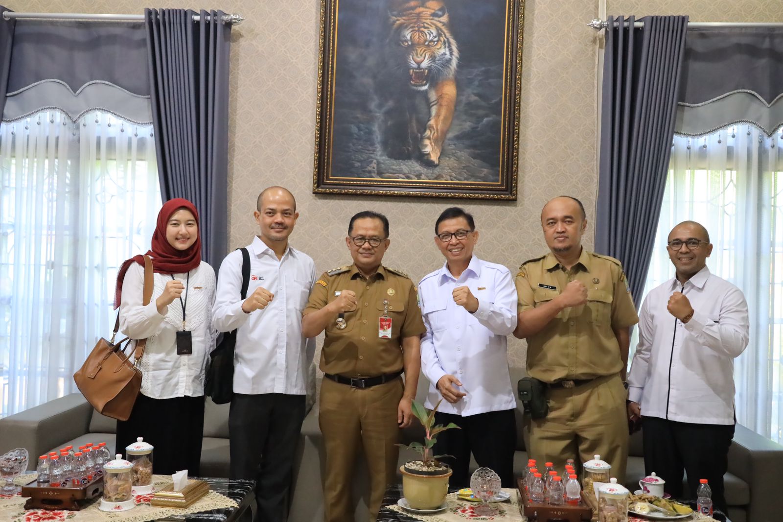 Pemkot Bekasi – OJK Deklarasi Bersama Tolak Judol dan Pinjol Ilegal