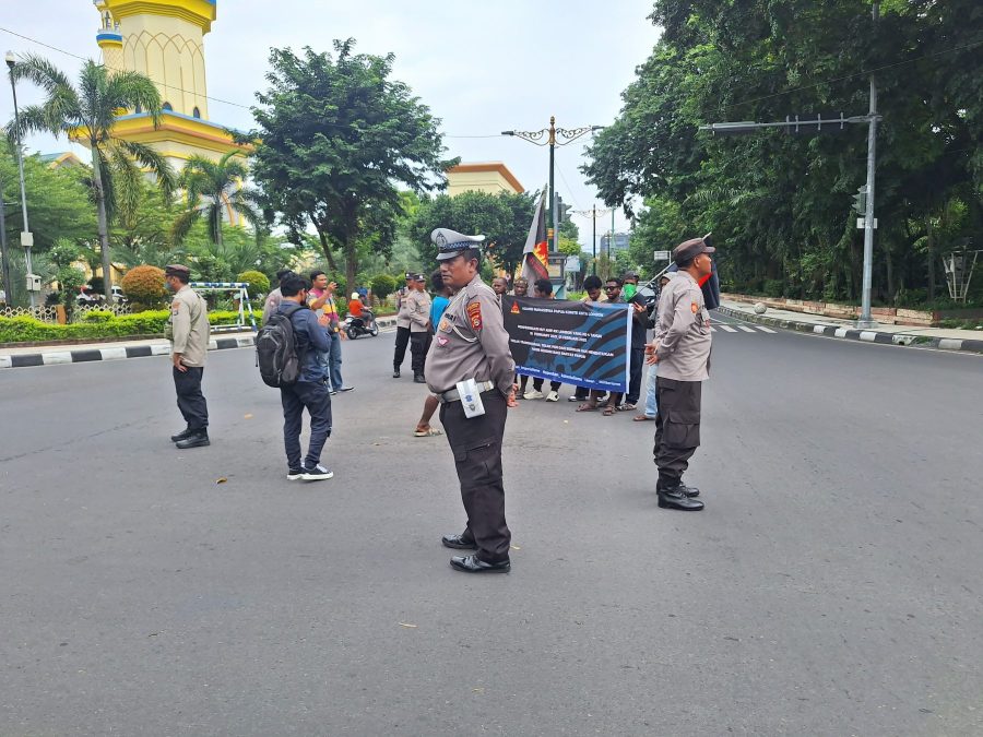 Kapolsek Selaparang Pimpin Pengamanan Kegiatan Mimbar Bebas AMPKK Lombok